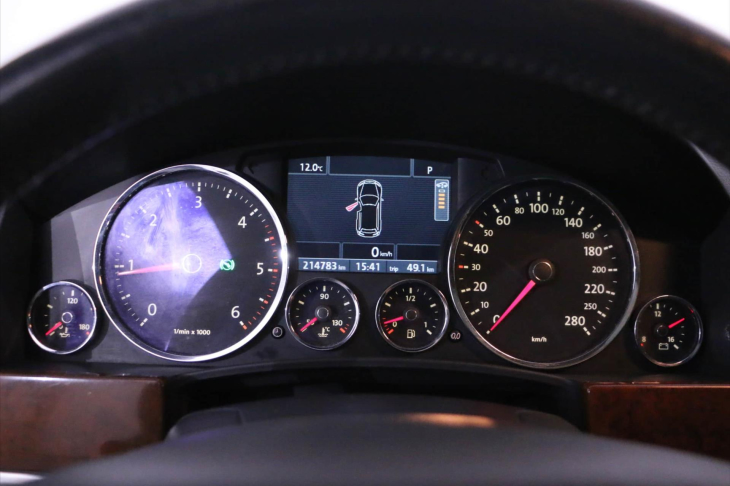 Volkswagen Touareg 3,0 V6 TDI Webasto Taž.zař.