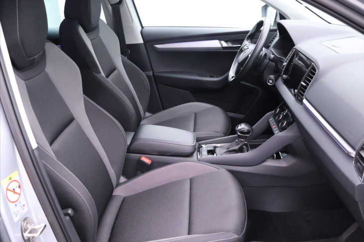 Škoda Karoq 2,0 TDI DSG Tour Virtual DPH