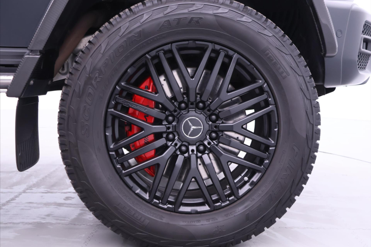 Mercedes-Benz Třídy G 4,0 63AMG 588kW 4x4^2 Brabus