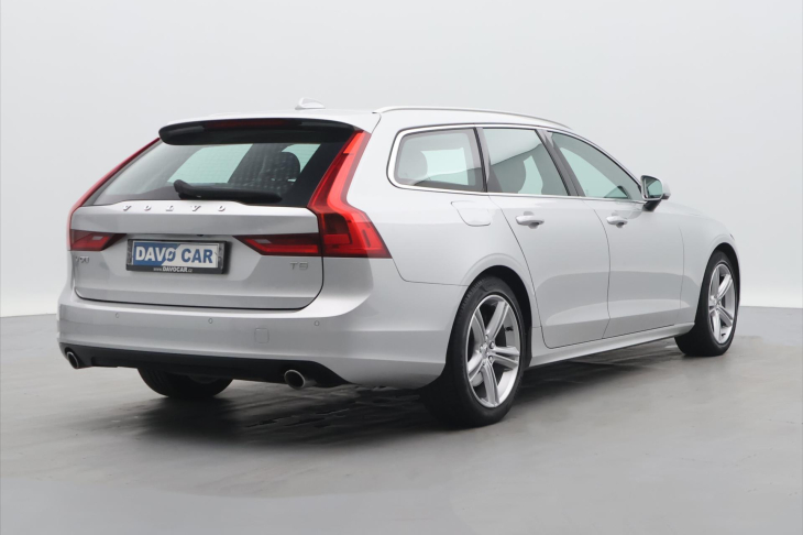 Volvo V90 2,0 T5 184kW Momentum CZ DPH