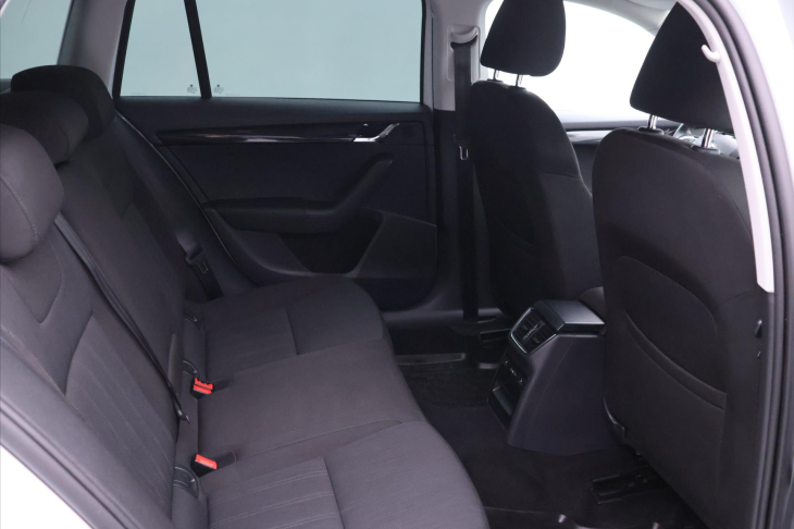 Škoda Octavia 2,0 TDI 110kW DSG CZ Style LED