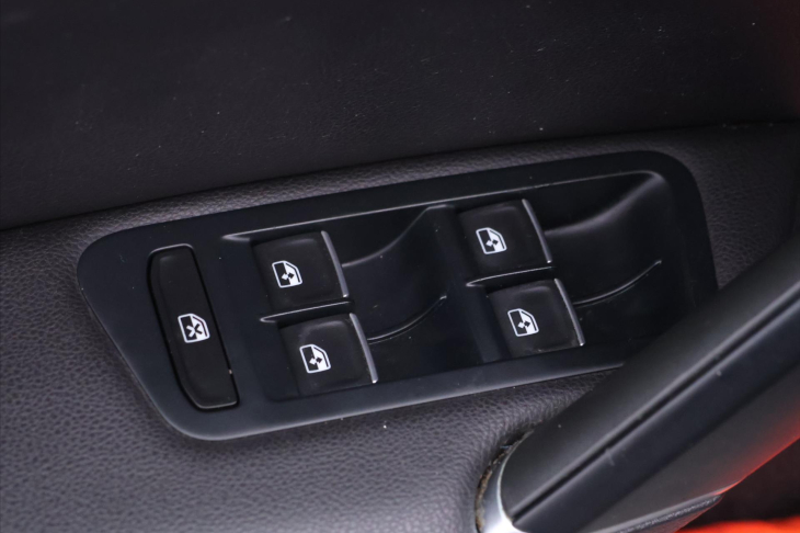 Volkswagen Golf 1,2 TSI R-line Highline