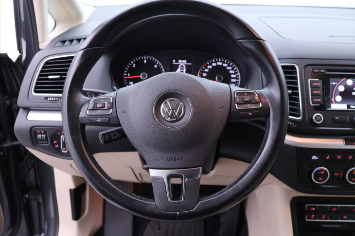 Volkswagen Sharan 2,0 TDI 100kW Highline Navi