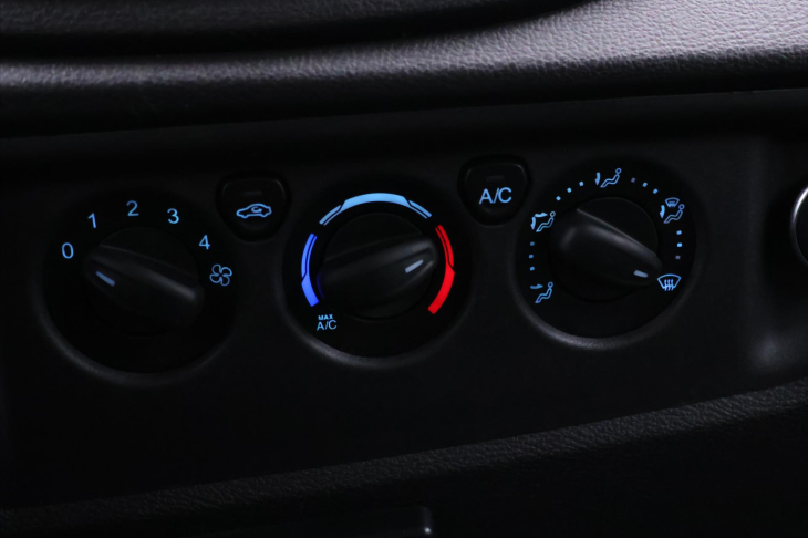 Ford Transit 2,2 TDCi 92kW L3H2 Klima DPH