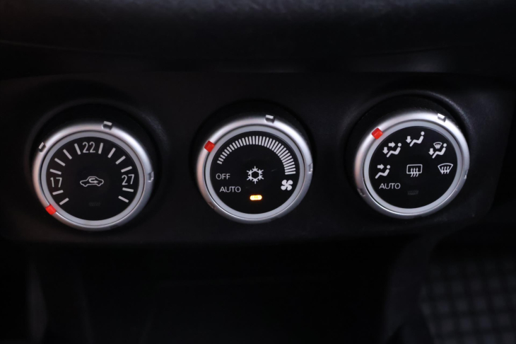 Citroën C-Crosser 2,2 HDI 115kW 4x4 Tempomat