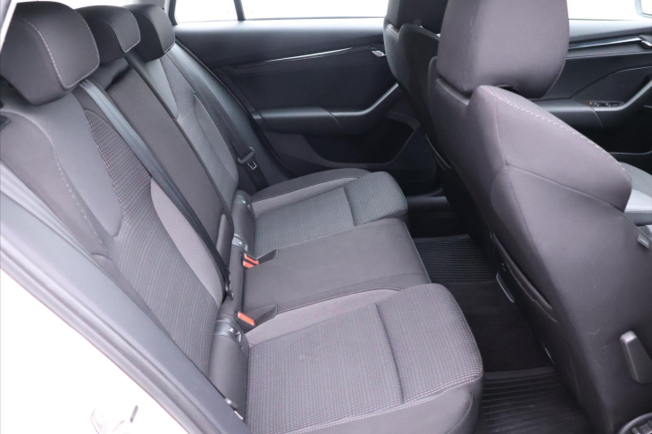 Škoda Octavia 2,0 TDI 85kW Ambition Tempo CZ