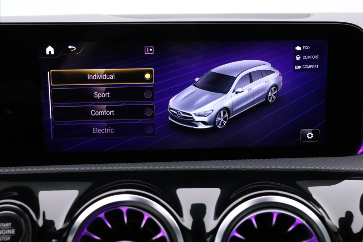 Mercedes-Benz CLA 1,3 250 118kW 250 E-Hybrid AMG