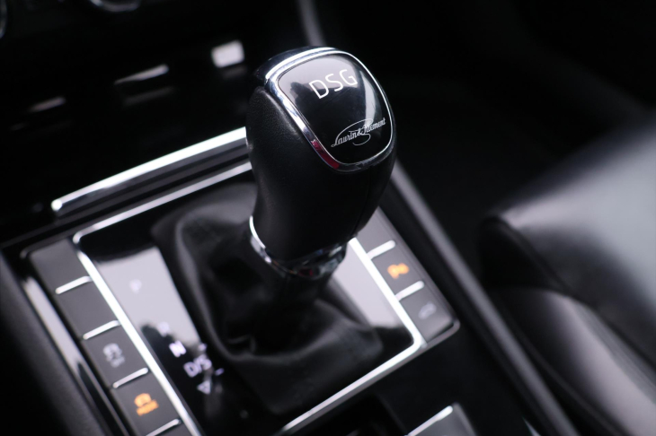 Škoda Superb 2,0 TDI 140kW DSG L&K Xenon