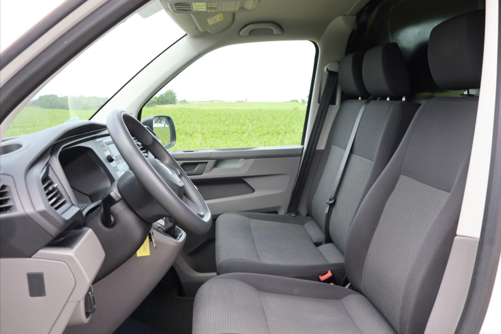 Volkswagen Transporter 2,0 TDI T6.1 1.Maj Klima DPH