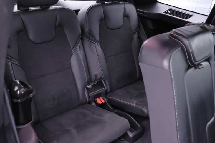 Volvo XC90 2,0 L 173kW D5 R-Design AWD DPH