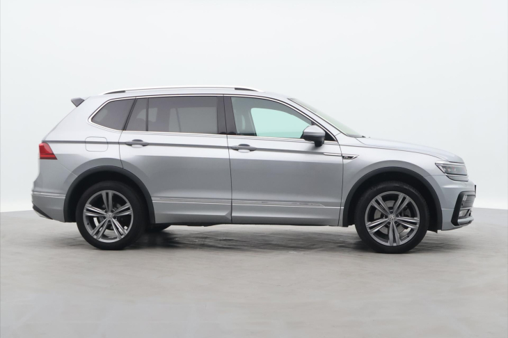 Volkswagen Tiguan 2,0 TDI 140kW 4M DSG R-Line CZ