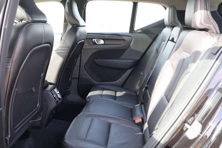 Volvo XC40 2,0 D4 AWD Panorama Tažné