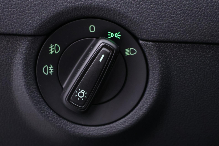 Škoda Octavia 1,6 TDI 85kW Ambition Fresh CZ