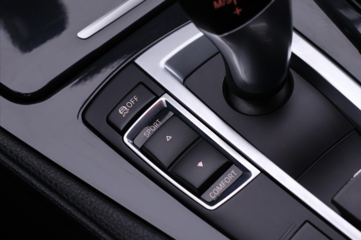 BMW Řada 5 3,0 530d xDrive 190kW