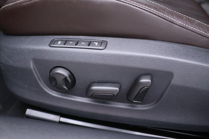 Škoda Superb 2,0 TSI 140 kW L&K DSG CZ DPH