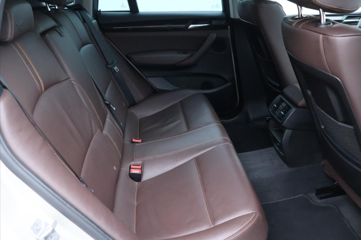 BMW X4 2.0 140kW xDrive Kůže Klima CZ