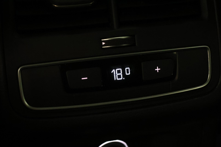 Audi A4 1,4 TFSI 110kW Aut. serv.kn.