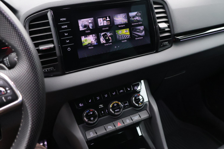 Škoda Karoq 2,0 TSI 140kW Sportline DSG 4x4 CZ DPH