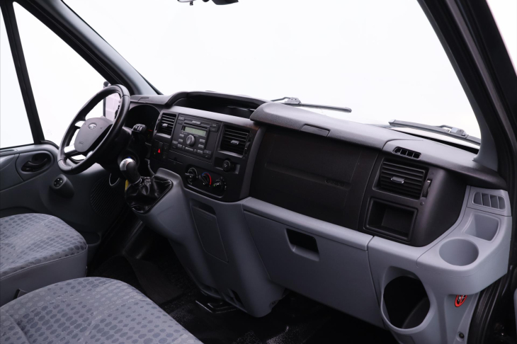 Ford Transit 2,2 TDCI 63KW Klima 9-Míst Tourneo