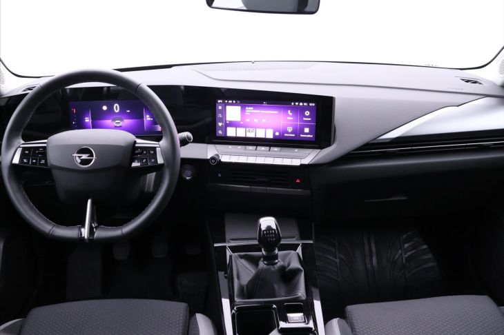 Opel Astra 1,2 Turbo 81kW Edition CZ