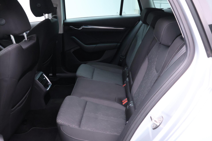 Škoda Octavia 2,0 TDI 110kW DSG Style LED