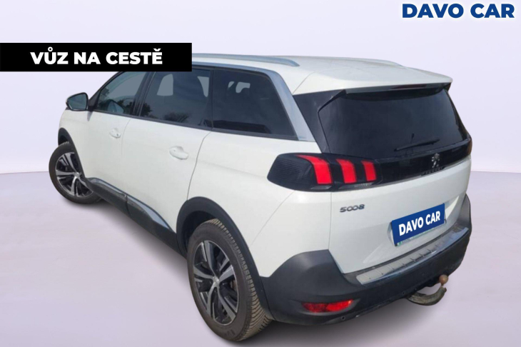 Peugeot 5008 1,5 HDi 96 kW Allure 7 Míst Tažné