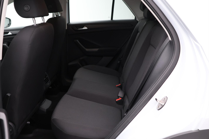 Volkswagen T-Roc 1,5 TSI 110 kW Aut.Klima 1.Maj.