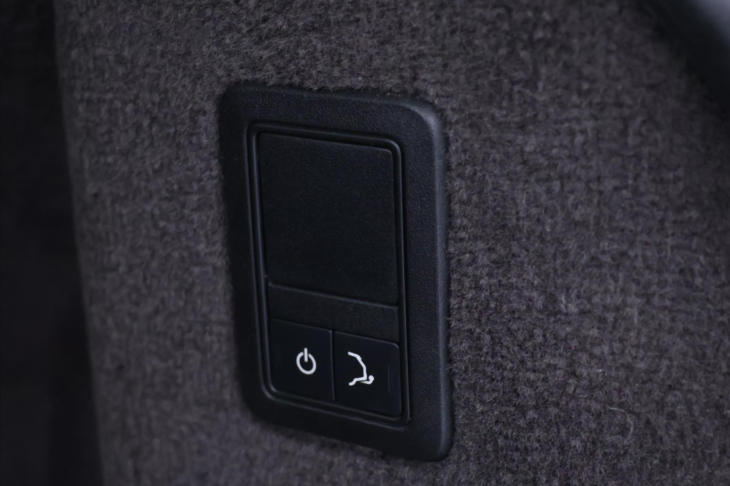 Land Rover Range Rover 3,0 SDV6 215kW HSE CZ DPH