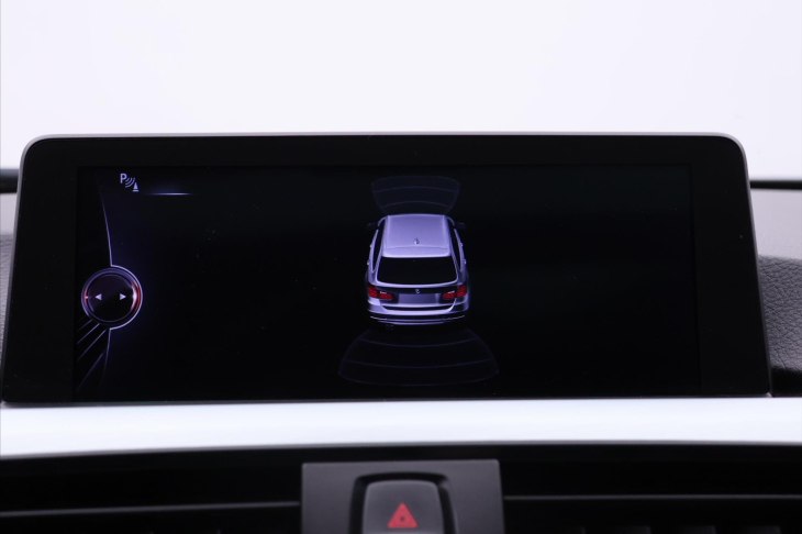 BMW Řada 3 3.0 330d xDrive 190kW Touring
