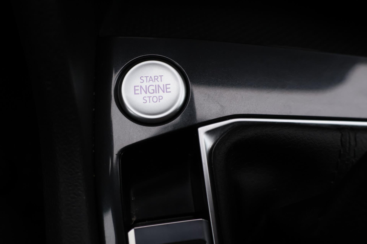 Volkswagen Tiguan Allspace 2,0 TDI DSG 4M CZ Elegance DPH