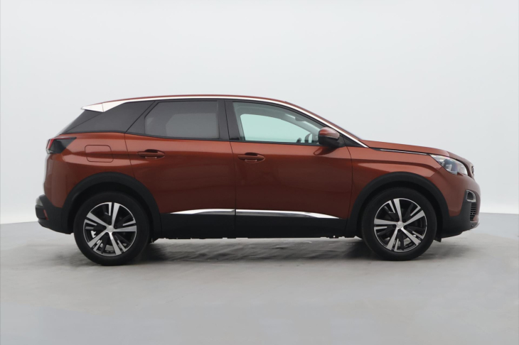 Peugeot 3008 1,5 Blue HDi 96kW Allure CZ