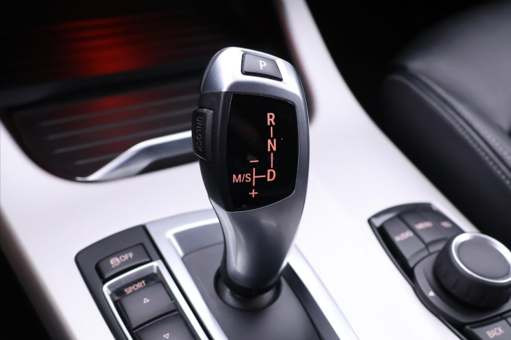 BMW X3 2,0 20d 140kW Xdrive CZ