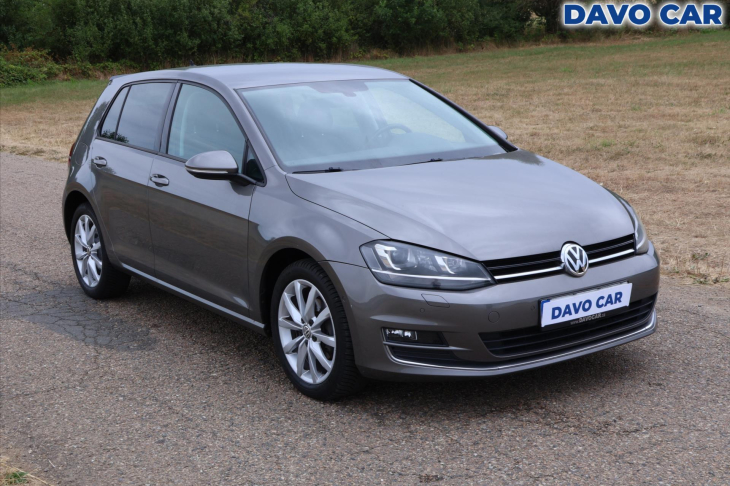 Volkswagen Golf 1,4 TSI 110kW Highline Navi