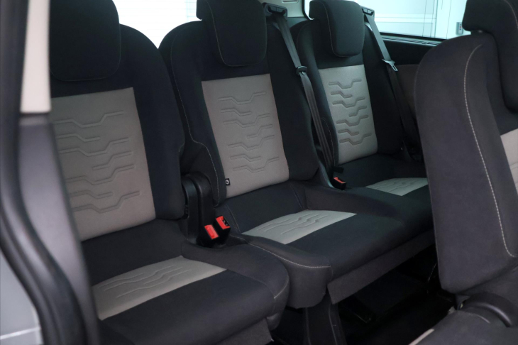 Ford Tourneo Custom 2,2 TDCI 114kW TITANIUM CZ 8Míst