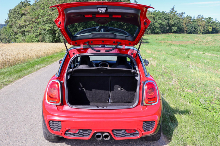 Mini Cooper 2,0 JCW 170kW Automat H/K LED