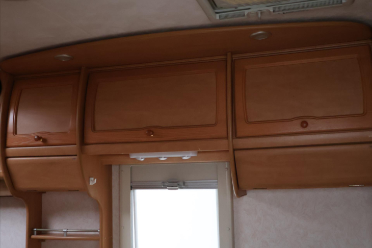 Coachmen Ostatní Caravan VIP 460/2 obytný přívěs