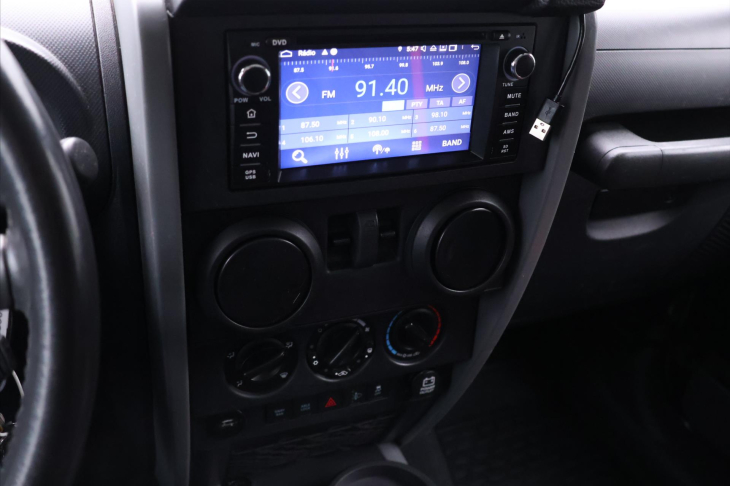 Jeep Wrangler 2,8 CRD 130kW Tažné Klima