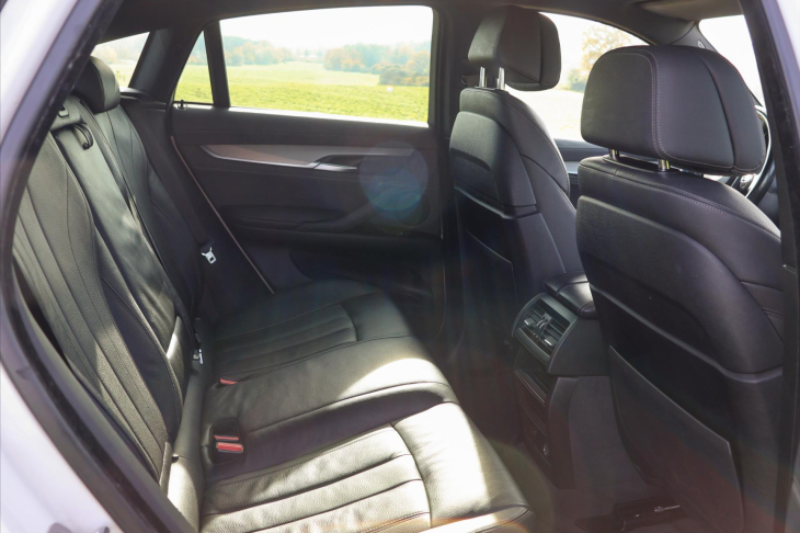 BMW X6 3,0 xDrive 30d 190kW CZ