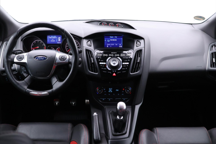 Ford Focus 2,0 EB 184kW ST Xenon Kůže