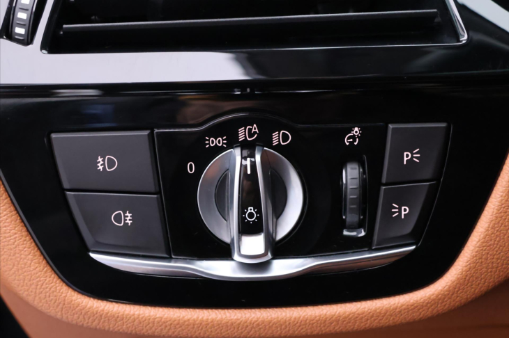 BMW Řada 5 2,0 520da 120kW Sportline