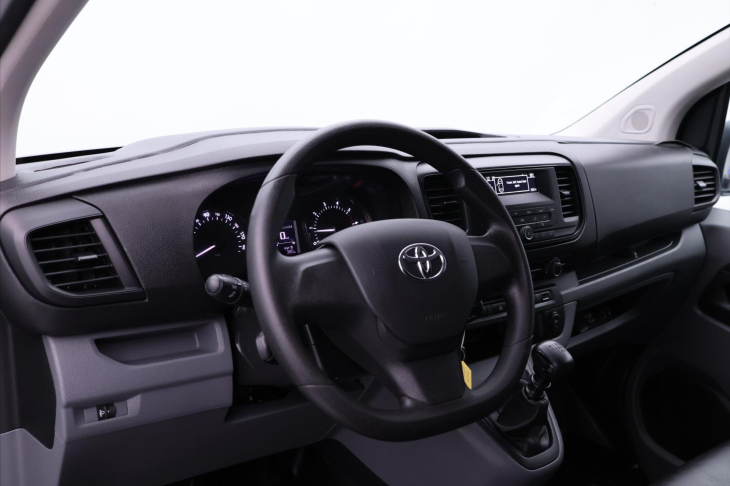 Toyota ProAce 2,0 D-4D 90kW L2 6-míst CZ DPH