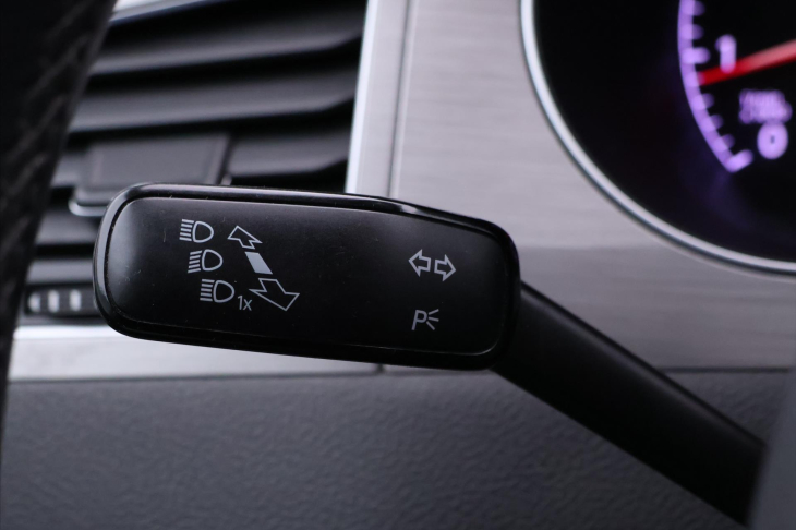 Volkswagen Golf Sportsvan 1,4 TSI 92kW DSG 1.Maj Serv.k.