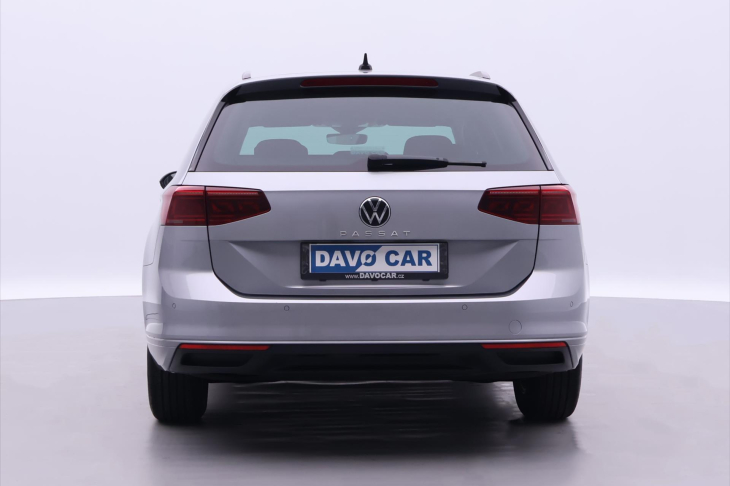Volkswagen Passat 2,0 TDI DSG IQ Light 1.Maj DPH