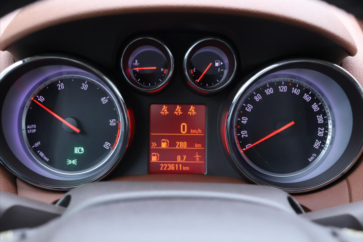 Opel Mokka 1,7 CDTi 96kW 4X4 CZ Serviska