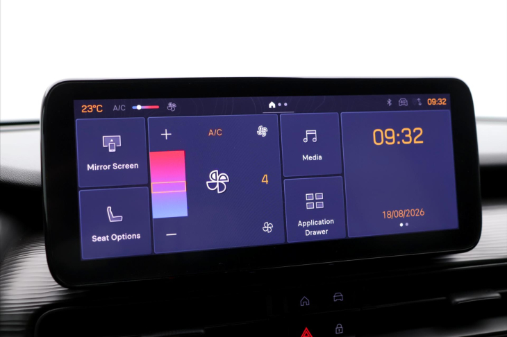 Jeep Avenger 1,2 74kW CZ e-Hybrid Longitude