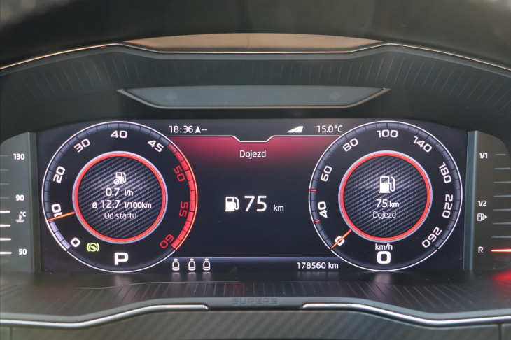 Škoda Superb 2,0 TDI DSG Sportline LED DPH