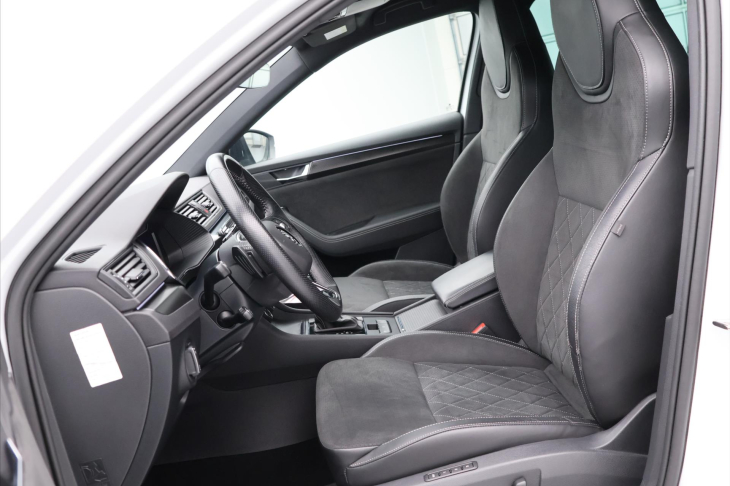 Škoda Superb 2,0 TDI 147kW DSG Sportline DPH