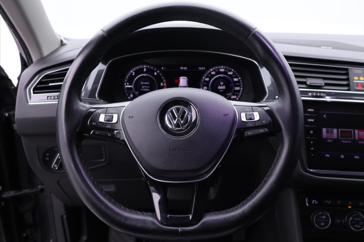 Volkswagen Tiguan 2,0 TDI 176kW Highline DPH CZ