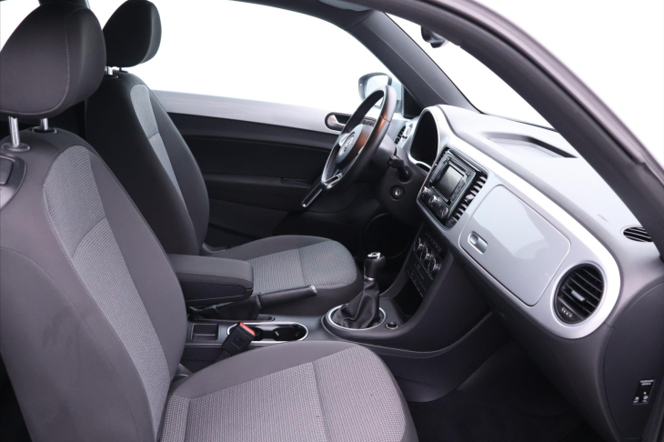 Volkswagen Beetle 1,2 TSI 77kW Design Serv.kniha