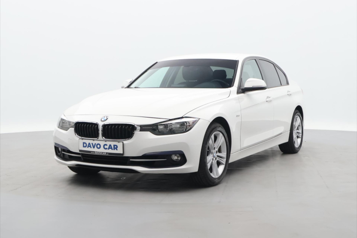 BMW Řada 3 2,0 320i 135kW CZ xDrive Sport